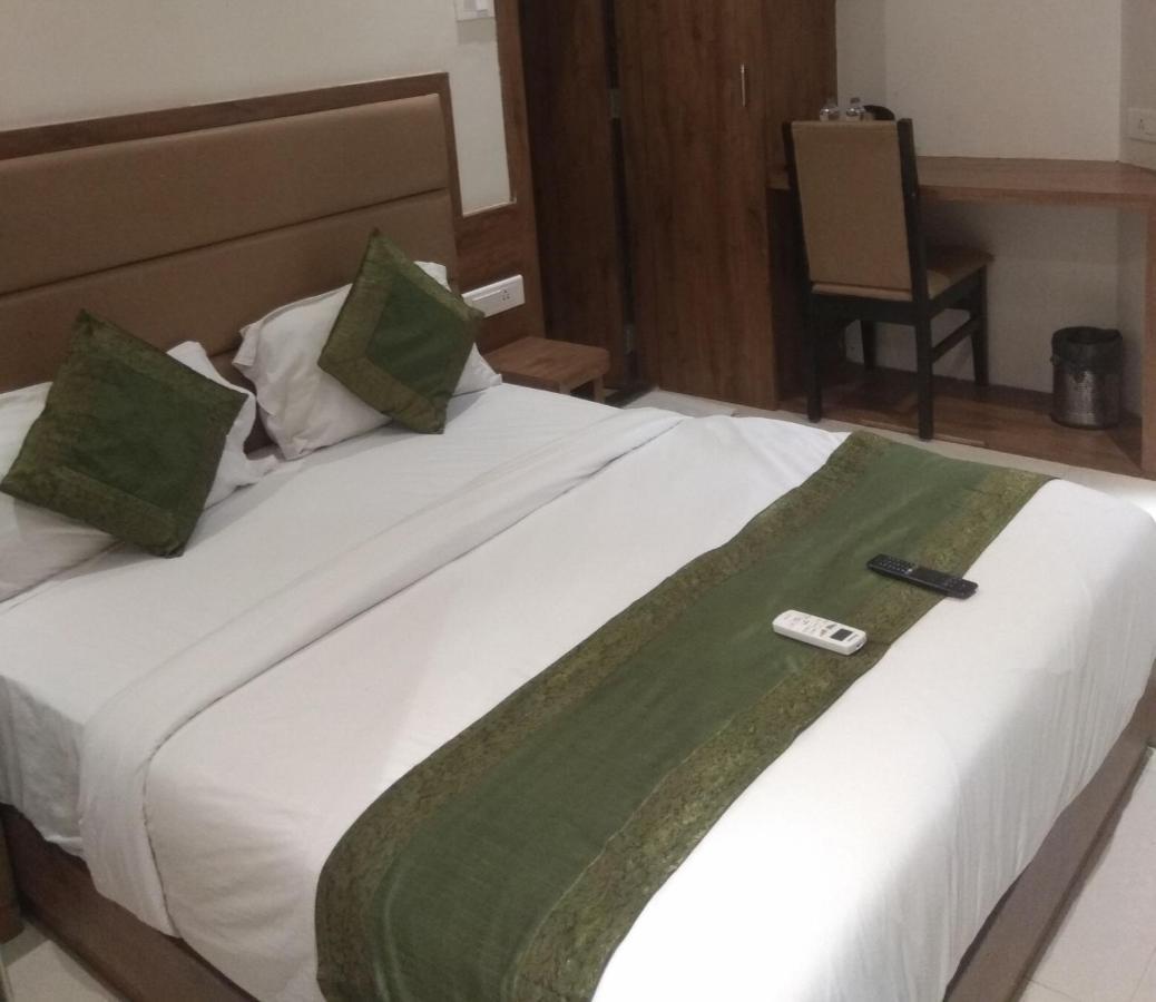 Hotel West Blue Mumbai Ngoại thất bức ảnh