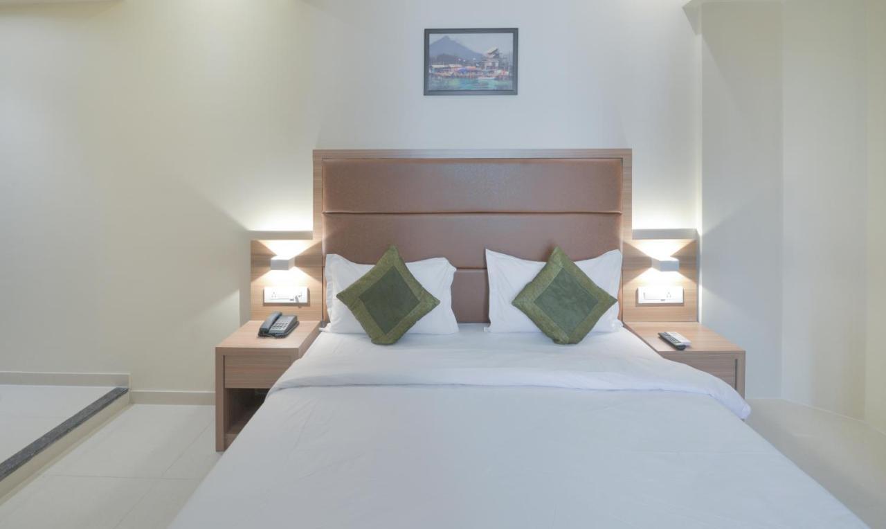 Hotel West Blue Mumbai Ngoại thất bức ảnh