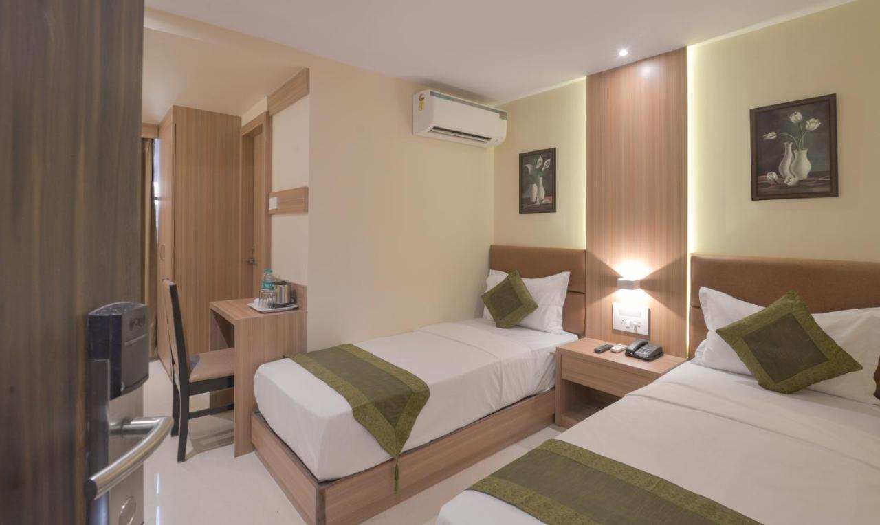 Hotel West Blue Mumbai Ngoại thất bức ảnh