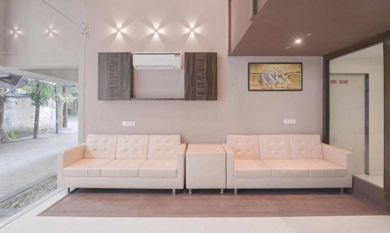 Hotel West Blue Mumbai Ngoại thất bức ảnh