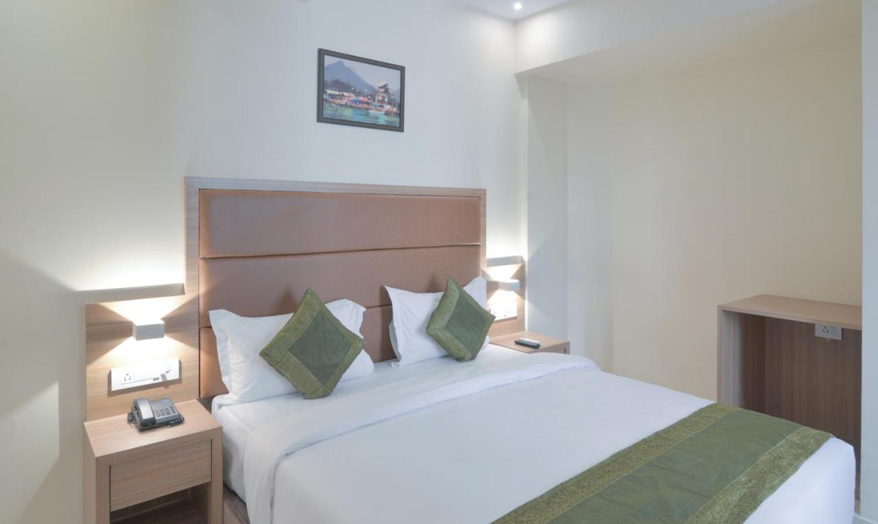 Hotel West Blue Mumbai Ngoại thất bức ảnh