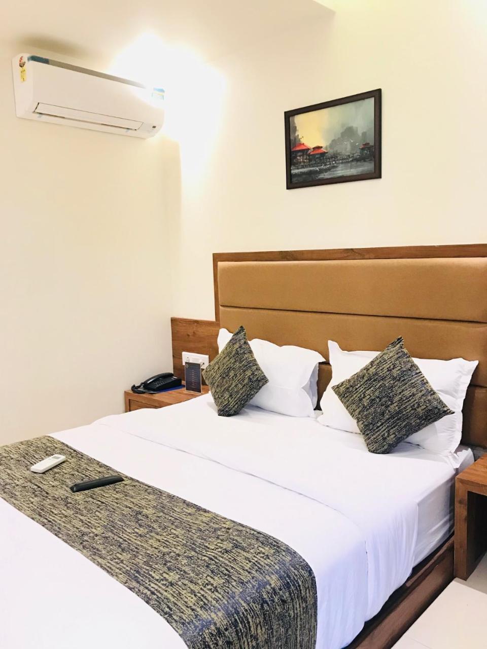 Hotel West Blue Mumbai Ngoại thất bức ảnh